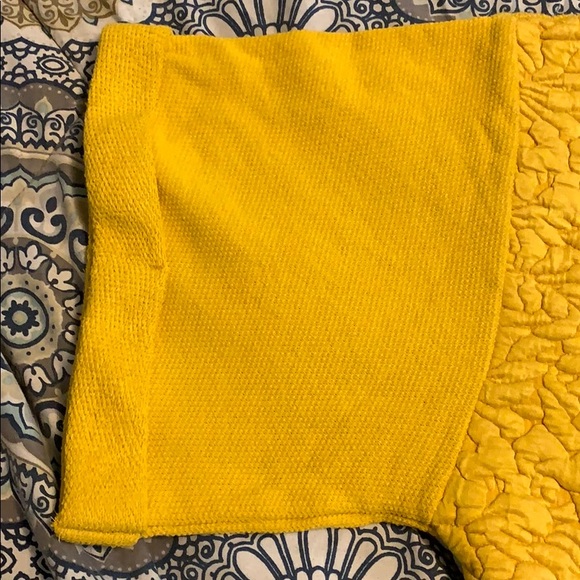 Top - Picture 2 of 4